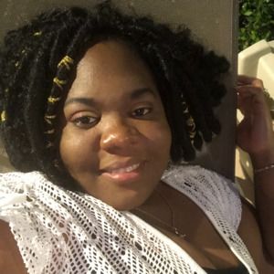 Meet your Posher, Toya